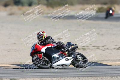 media/Nov-16-2025-Race Pace (Sun) [[8c5fa54630]]/Non Verified Riders (1st 20 Minutes)/4-Turn 16 (1116am)/